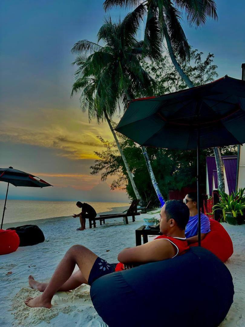 Dewati Roomstay B&B Lang Tengah Exterior foto